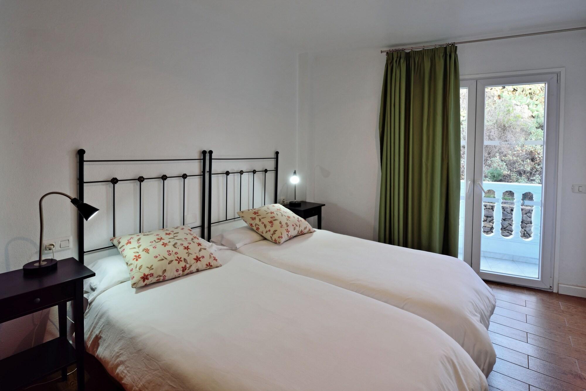 Apartamentos Adjovimar Los Llanos De Aridane Extérieur photo