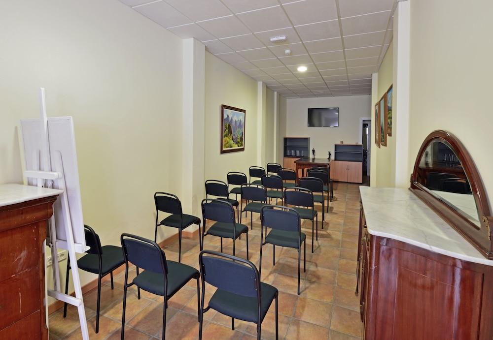 Apartamentos Adjovimar Los Llanos De Aridane Extérieur photo