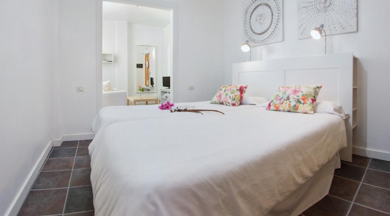 Apartamentos Adjovimar Los Llanos De Aridane Extérieur photo