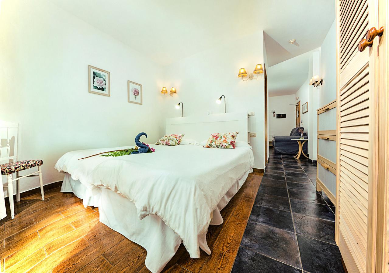 Apartamentos Adjovimar Los Llanos De Aridane Extérieur photo