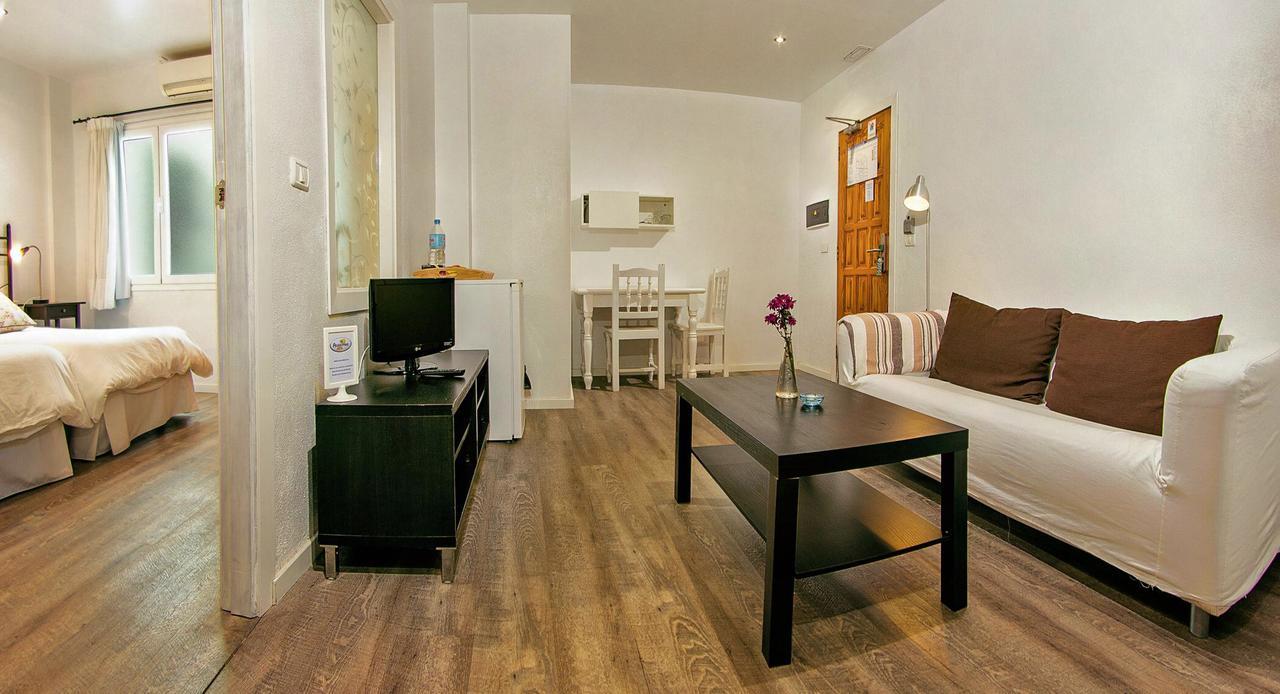Apartamentos Adjovimar Los Llanos De Aridane Extérieur photo